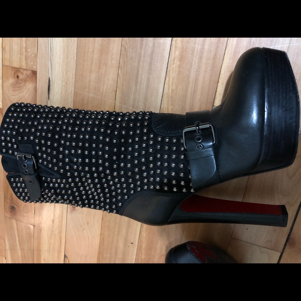 Christian Louboutin Marisa bootie boots heels - Picture 7 of 7